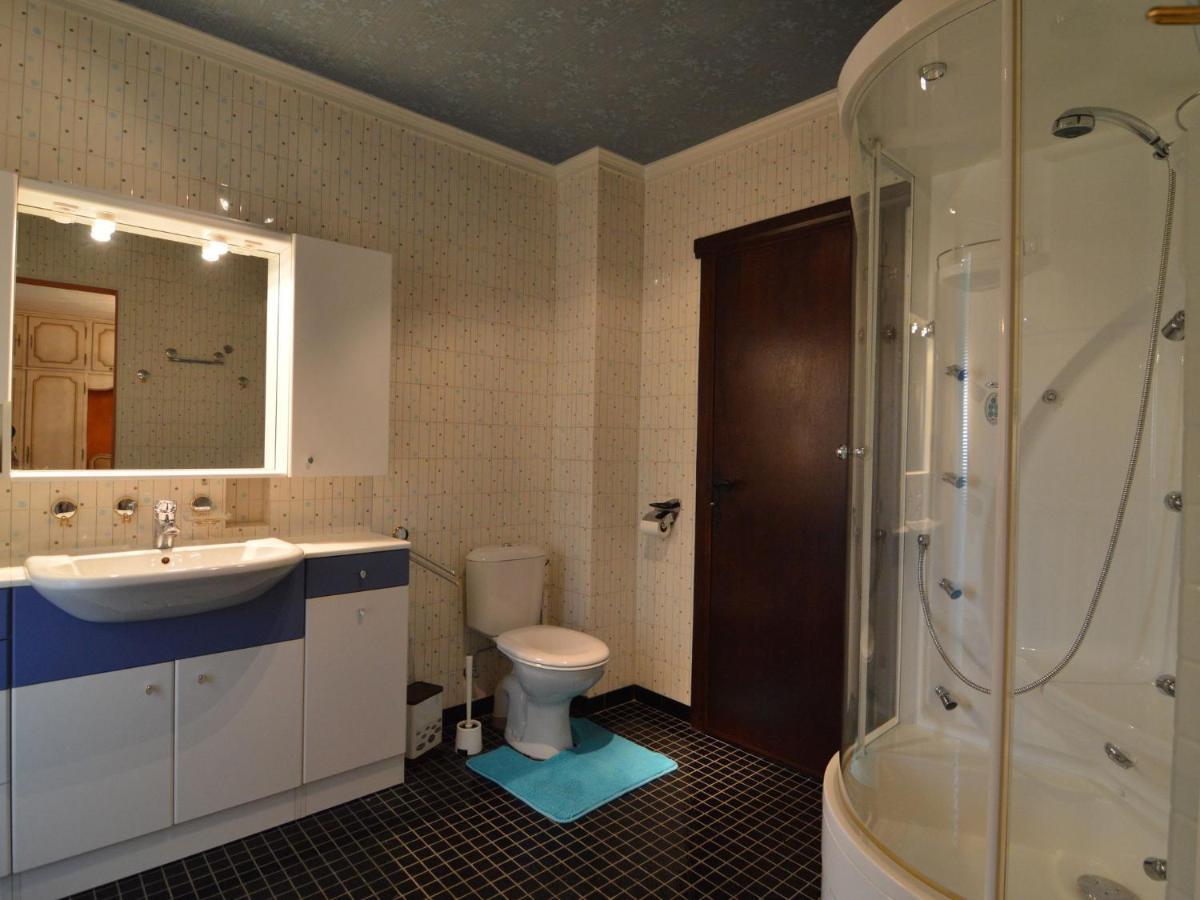 Elegant Villa In Stavelot With Fitness Playroom Exterior foto