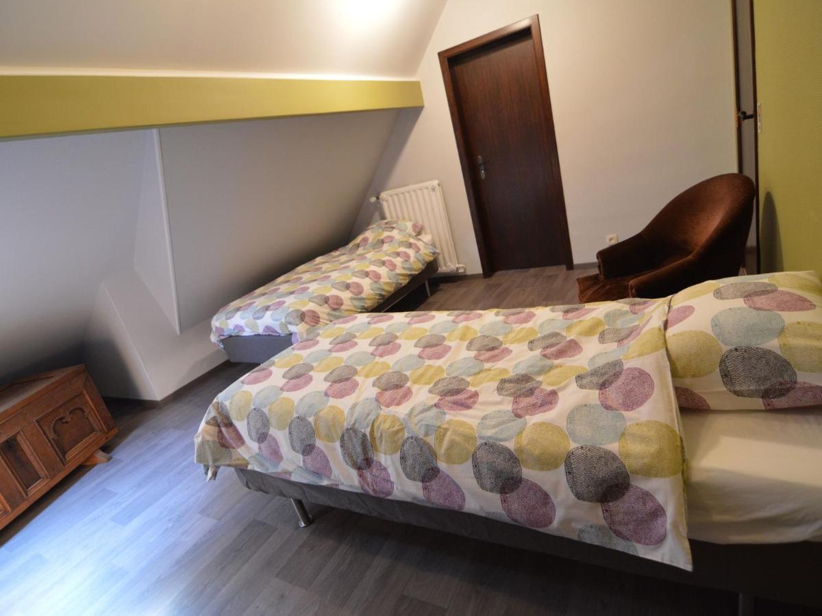 Elegant Villa In Stavelot With Fitness Playroom Zimmer foto