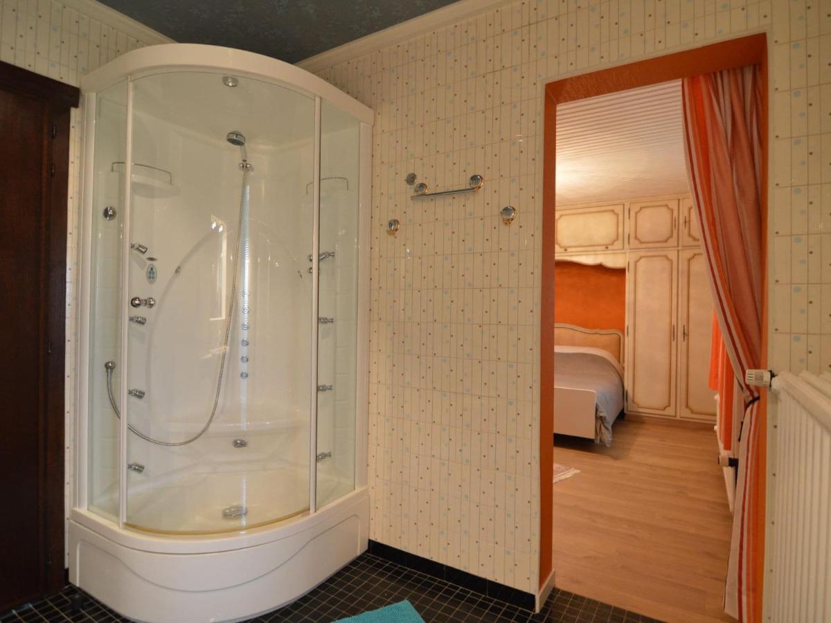 Elegant Villa In Stavelot With Fitness Playroom Exterior foto