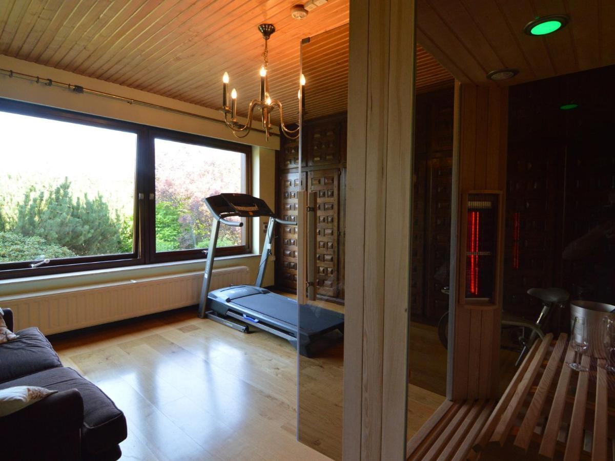 Elegant Villa In Stavelot With Fitness Playroom Exterior foto